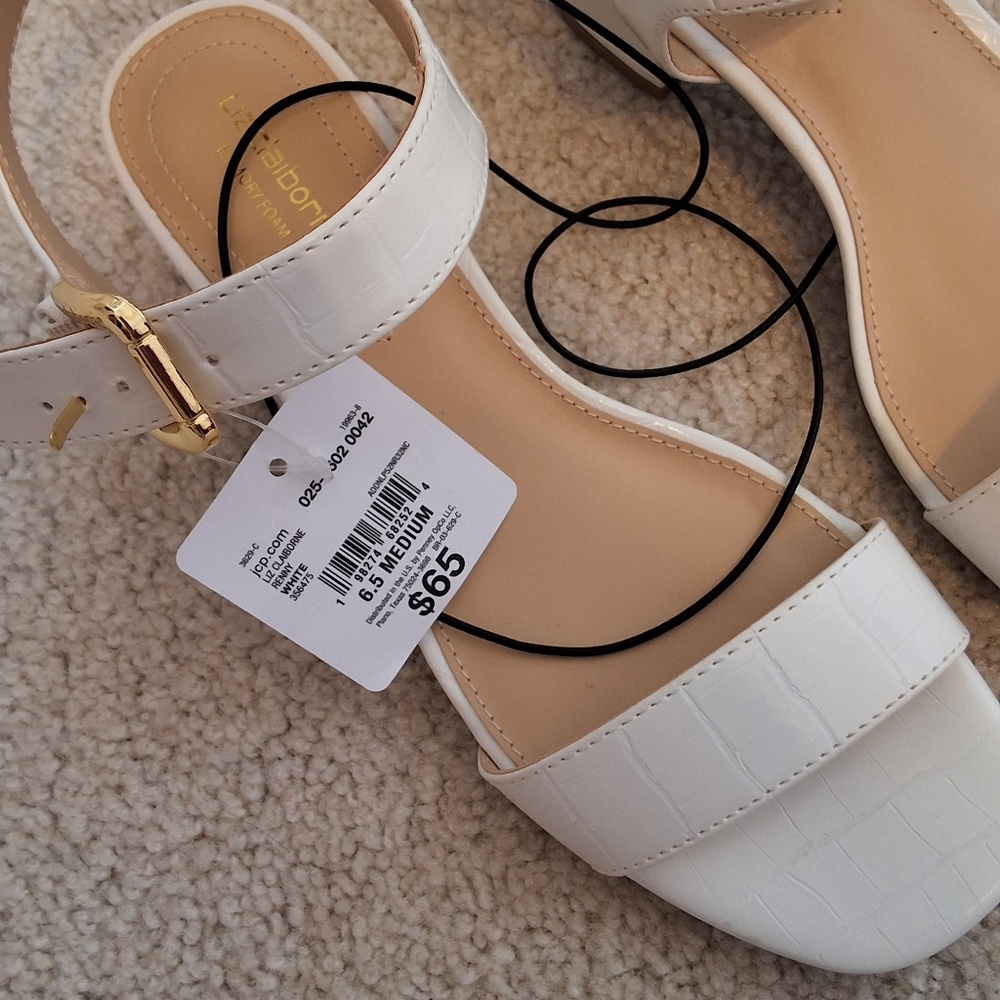 NWT, Liz Claiborne White Croc-Embossed Block Heel Sandals with Gold Buckle - Picture 6 of 9